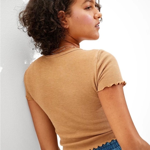 American Eagle New York City Tennis Graphic Baby Tee
Size Small - Picture 2 of 4